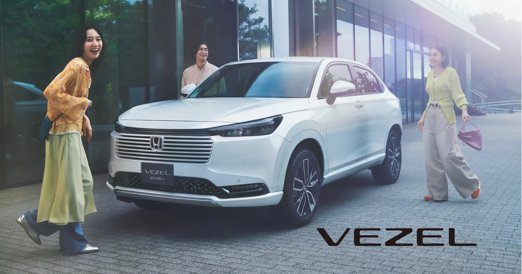 「VEZEL」をマイナーモデルチェンジし発売